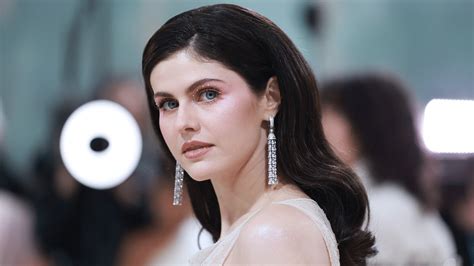 celeb nide leaks|Alexandra Daddario Poses Totally Nude on Instagram